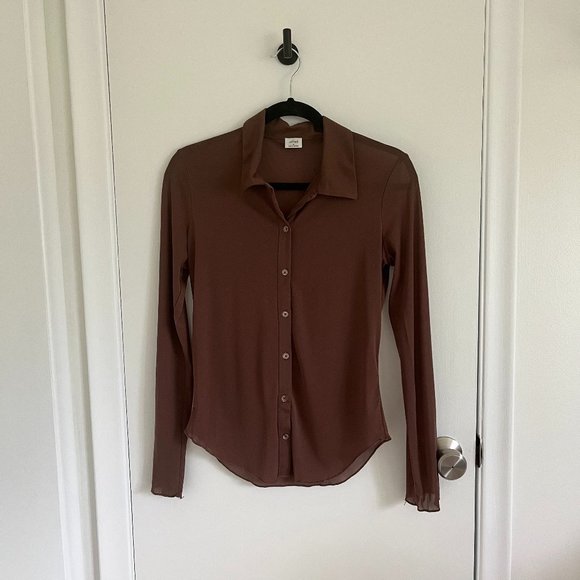 WILFRED (Aritzia) Pose Mesh Button-up Longsleeve - Picture 3 of 5